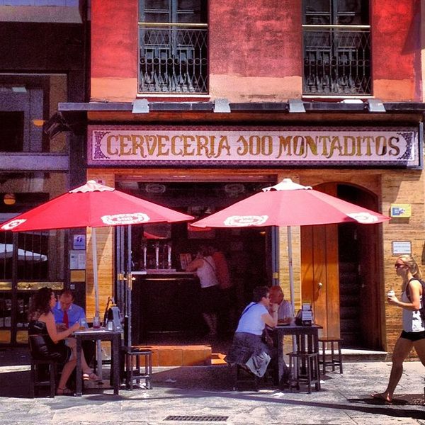 600px-Cerveceria_100_montaditos_en_Sevilla